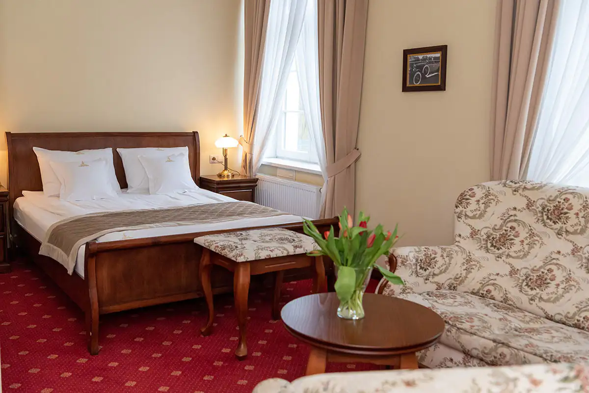 Hotel Pałac Godętowo - nocleg w pokoju Standard I