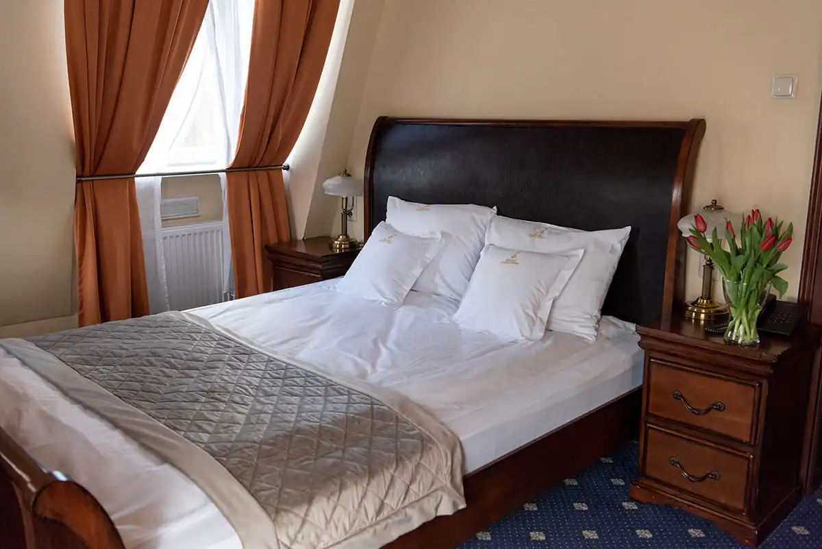 Hotel Pałac Godętowo - sypialnia (pokój De Lux)