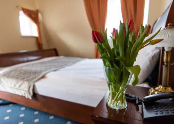 Pokój De Lux w hotelu Pałac Godętowo - sypialnia