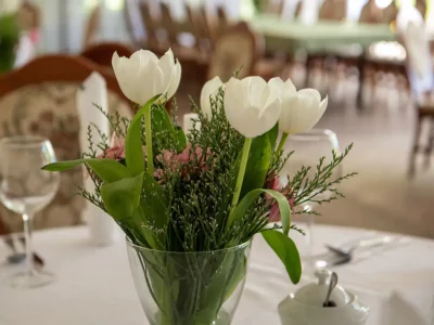 Hotel Pałac Godętowo - dekoracja z kwiatów