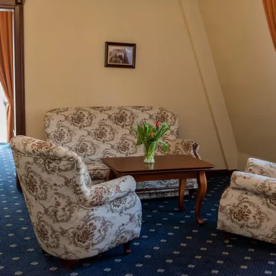 Hotel Pałac Godętowo - pokój De Lux (część wypoczynkowa)