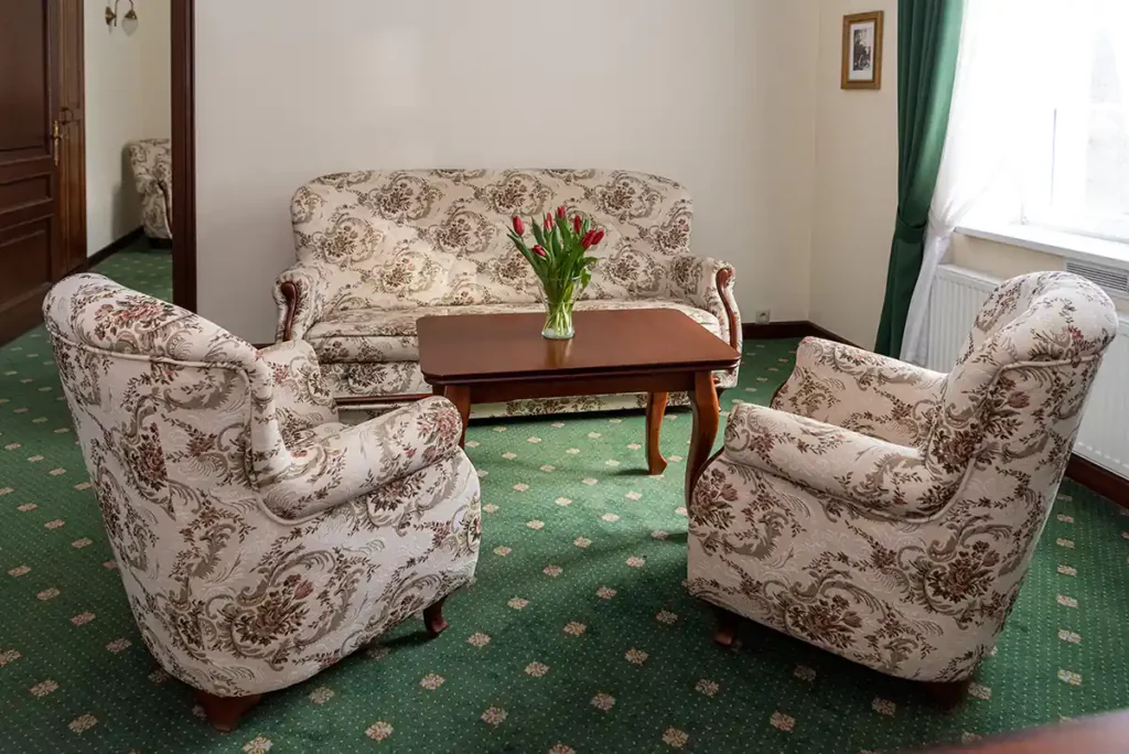 Hotel Pałac Godętowo - pokój Superior I (strefa wypoczynkowa)