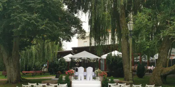 Pałac Godętowo - ślub w plenerze